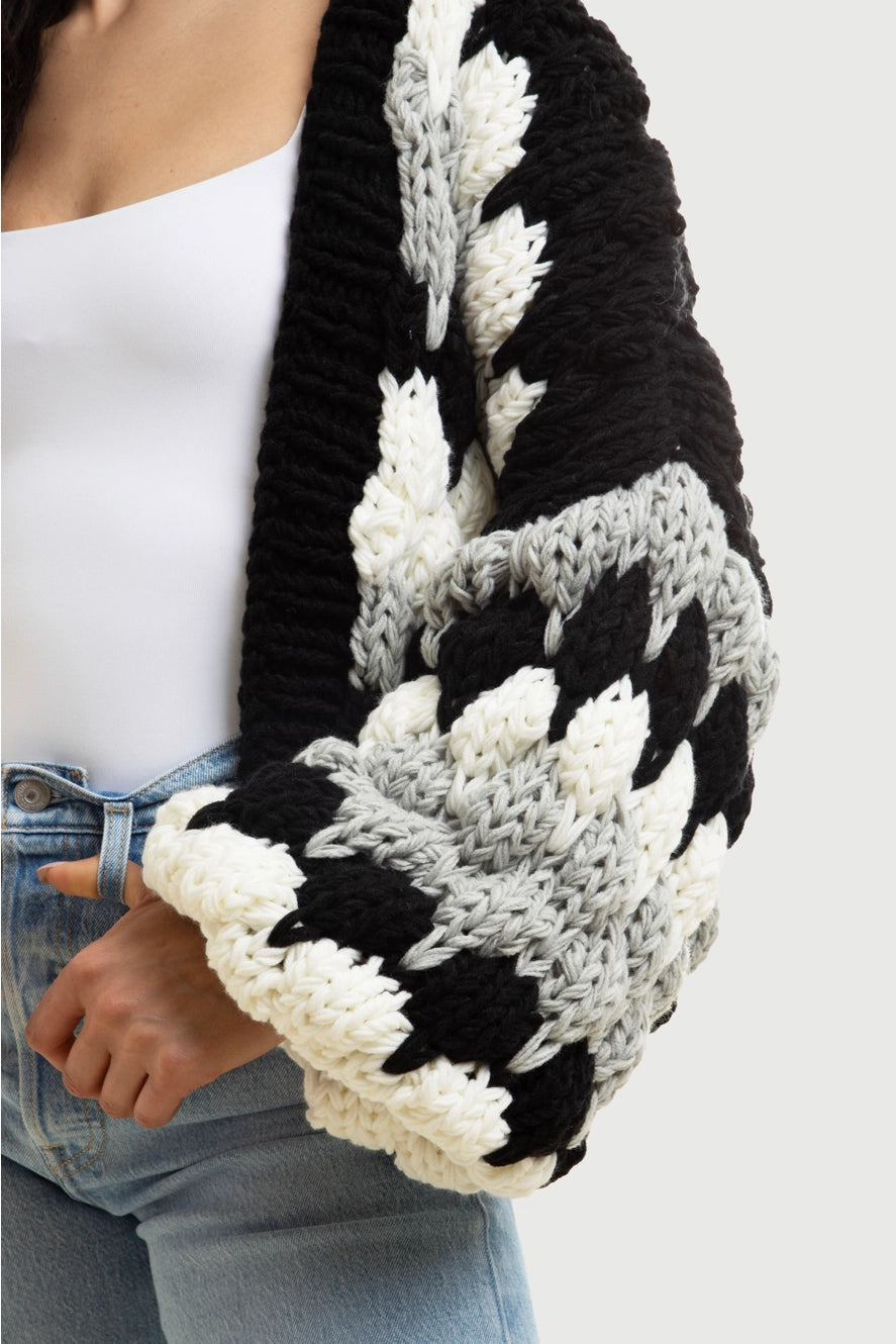 SAACHI Cropped Knitted Cardigan
