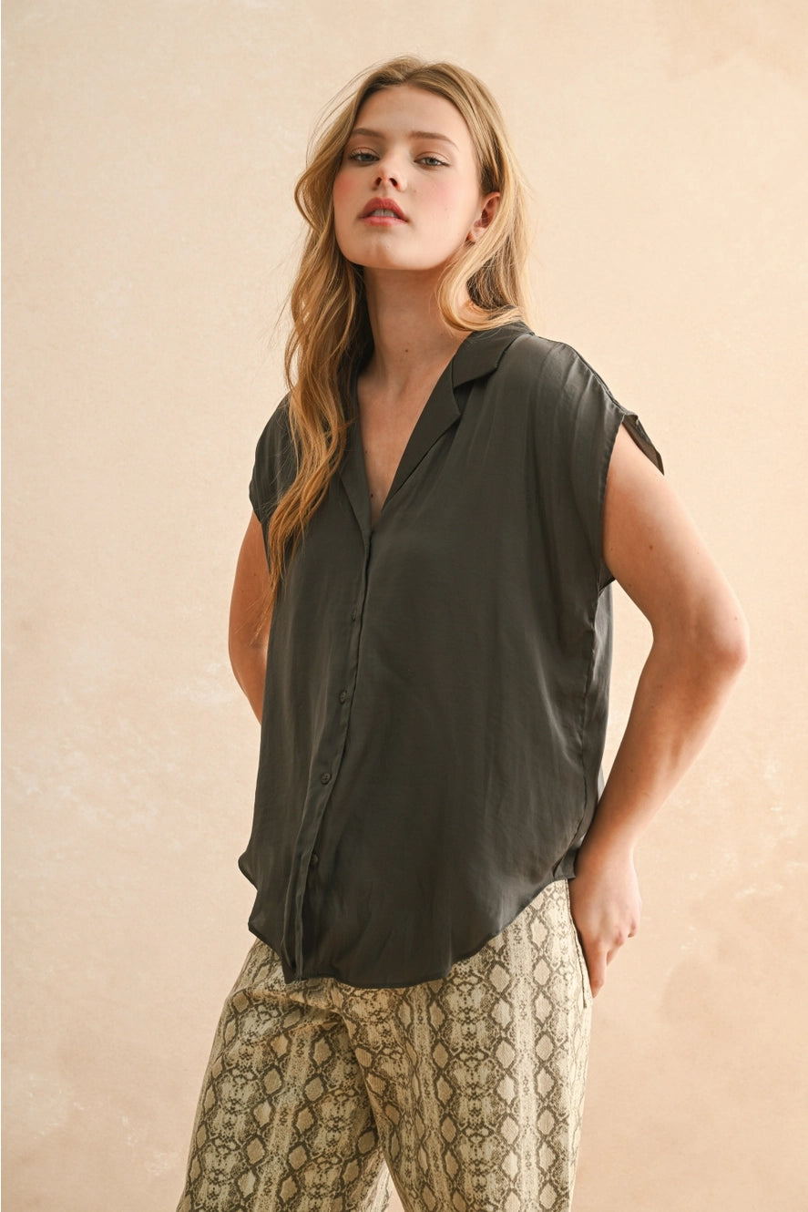 MIOU MUSE Cap Sleeve Button Down