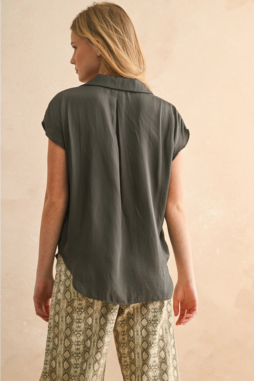 MIOU MUSE Cap Sleeve Button Down