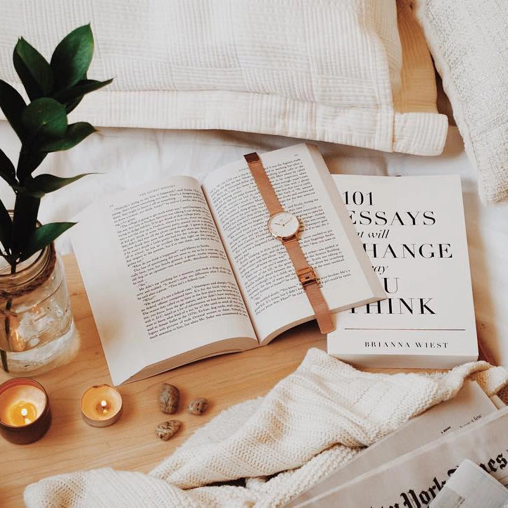 101 Essays That Will Change the Way You Think by Brianna Wiest