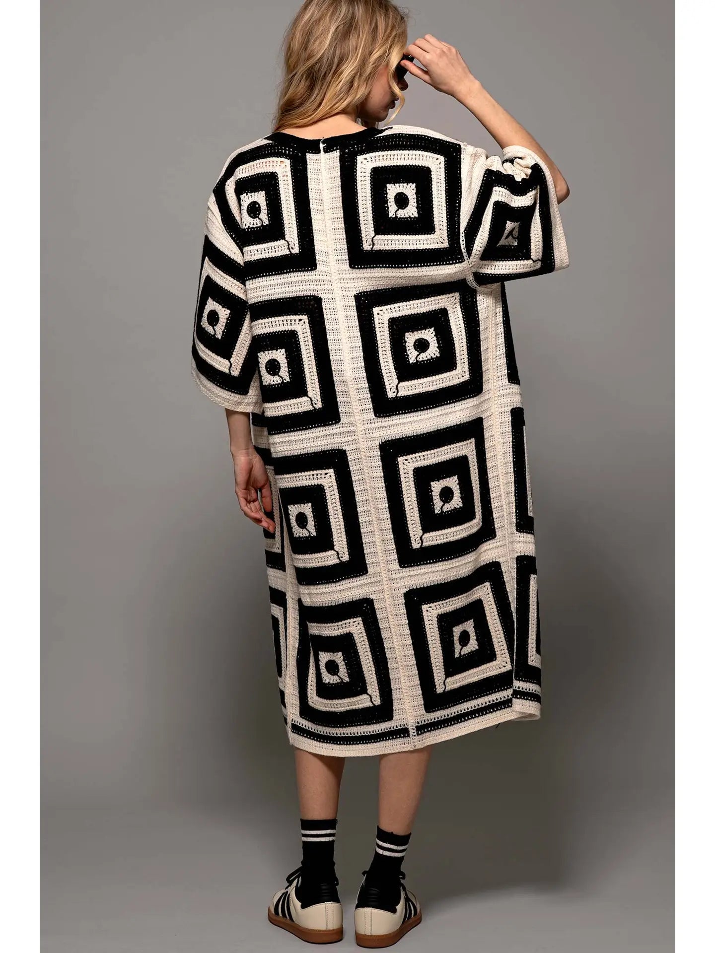 Do Everything In Love Black & White Open Cardigan