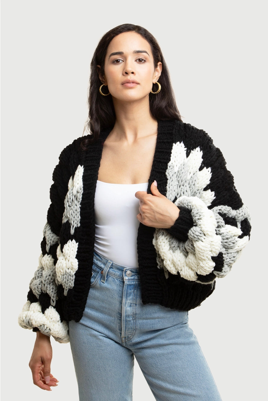 SAACHI Cropped Knitted Cardigan