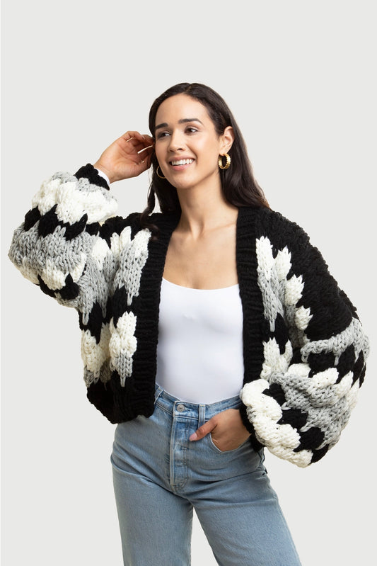 SAACHI Cropped Knitted Cardigan