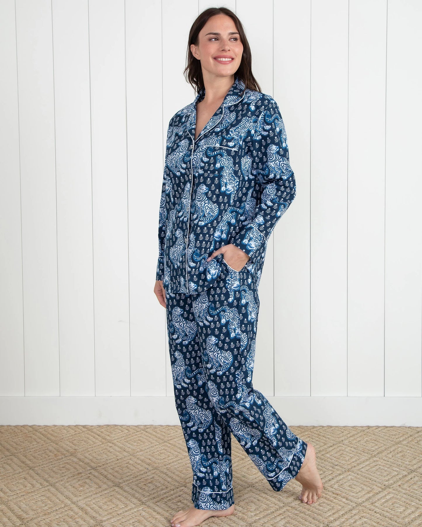 Printfresh Navy Tiger Queen Long Pajama Set