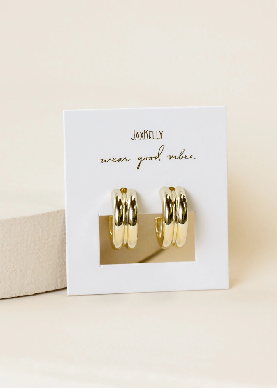 Jax Kelly Small Bold Gold Hoop Earrings