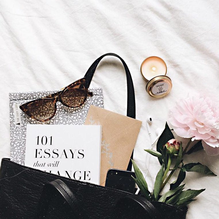 101 Essays That Will Change the Way You Think by Brianna Wiest