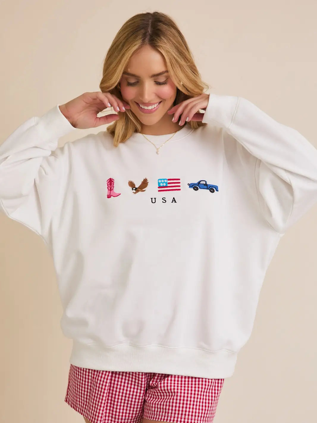 GILLI USA Embroidered Crew Neck